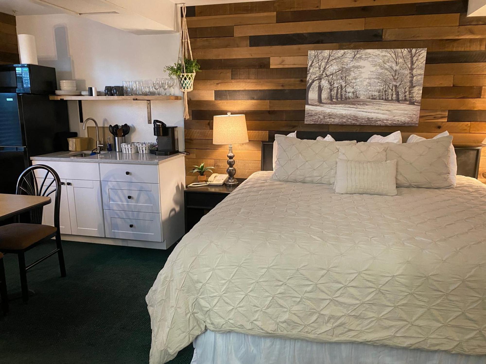Moose Creek Lodge & Suites Cody Room photo